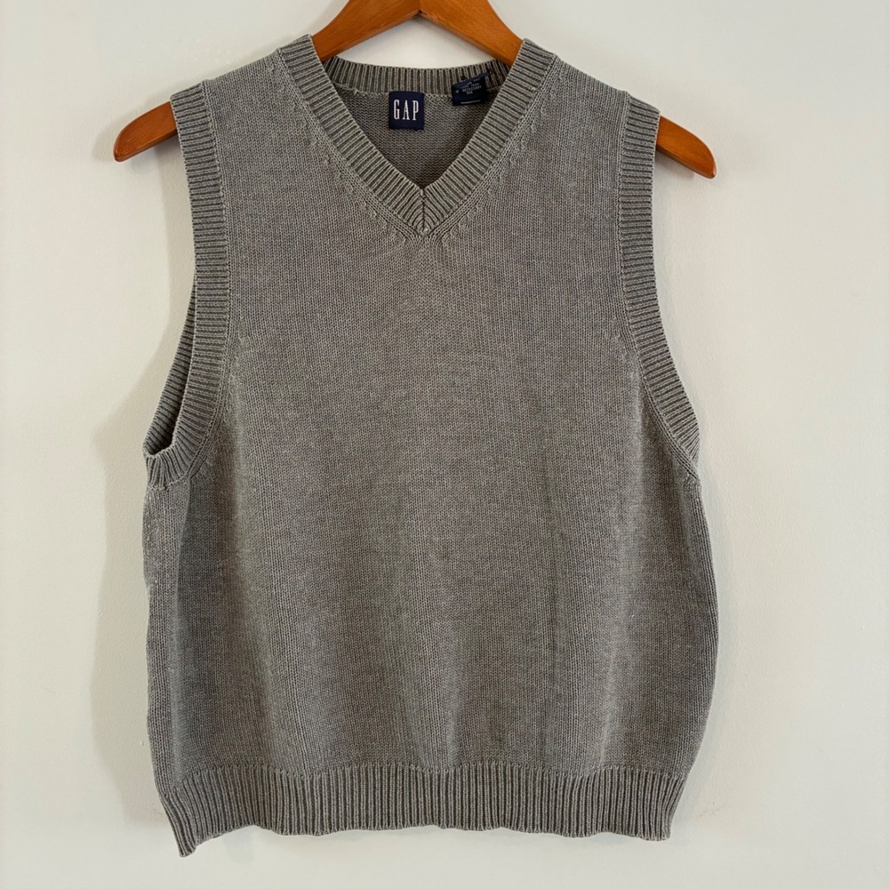 Gap Sweater Vest Mens L Grey V-Neck Cotton Ribbed Trim Preppy Classic Grandpa